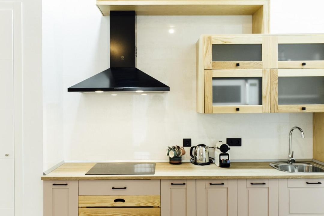 Modern With Seasonal Swimming Pool- 1Bd 1Bth- Goyeneta Apartment เซบีญา ภายนอก รูปภาพ